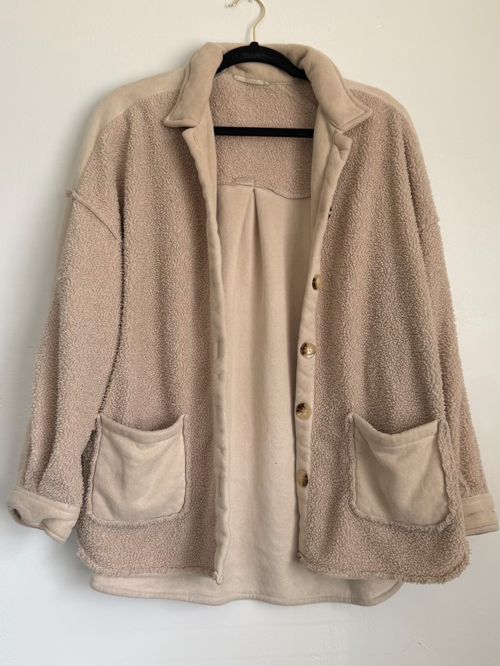 Cozy Women's Fleece Shacket Jacket in Beige